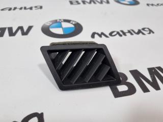 Запчасть дефлектор воздуховода правый BMW X3 2010