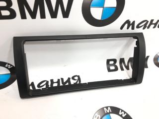 Запчасть рамка монитора BMW X5 2005