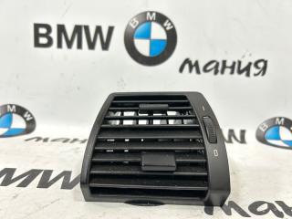 Запчасть дефлектор воздуховода левый BMW X5 2005