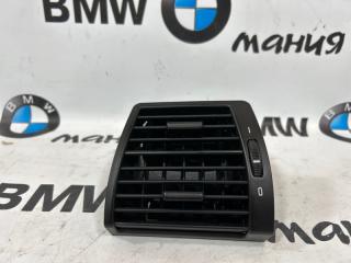 Запчасть дефлектор воздуховода левый BMW X5 2005