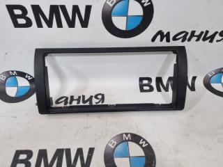 Рамка монитора BMW X5 2005