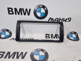 Рамка монитора BMW X5 2005