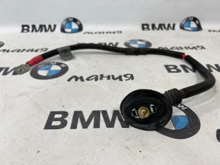 Плюсовая клемма аккумулятора BMW X5 2005