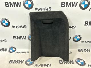 Обшивка багажника правая BMW X5 2008