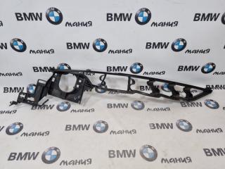 Кронштейн крыла левый BMW X5 2009