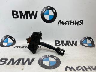 Ограничитель двери передний BMW X5 2005