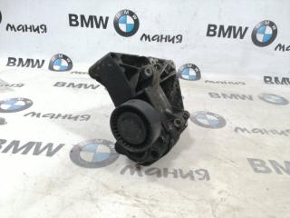 Кронштейн компрессора кондиционера BMW X5 2004 контрактная Кронштейн компрессора кондиционера BMW X5 2004