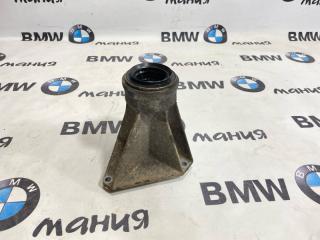 Кронштейн привода BMW X5 2006 контрактная Кронштейн привода BMW X5 2006