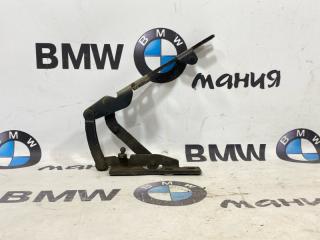 Запчасть петля капота правая BMW X5 2005