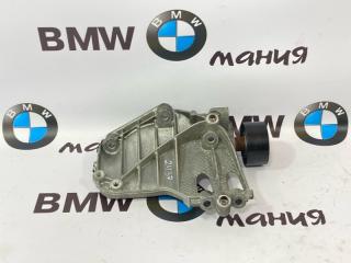 Кронштейн компрессора кондиционера BMW X5 2011 контрактная Кронштейн компрессора кондиционера BMW X5 2011