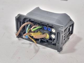 Контактный разъем штекер фишка bmw E F G серии X3 2013 F25 N47D20 Контактный разъем штекер фишка bmw E F G серии X3 2013 F25 N47D20