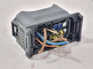 Контактный разъем штекер фишка bmw E F G серии X3 2013 F25 N47D20 Контактный разъем штекер фишка bmw E F G серии X3 2013 F25 N47D20