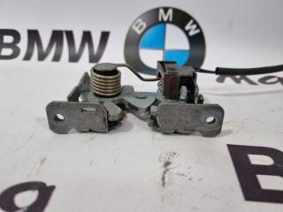 Замок капота BMW X5 E70 N55B30 Замок капота BMW X5 E70 N55B30