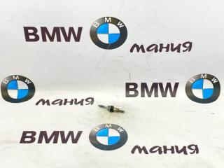 Шпильки крепления форсунок bmw BMW X5 2005