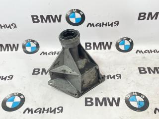 Кронштейн привода BMW X5 2005 контрактная Кронштейн привода BMW X5 2005