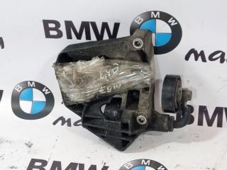 Кронштейн компрессора кондиционера BMW X5 2005 контрактная Кронштейн компрессора кондиционера BMW X5 2005