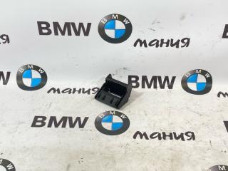 Кронштейн радиатора BMW X5 2005