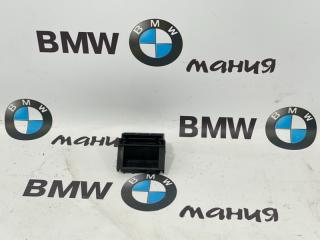 Кронштейн радиатора BMW X5 2005