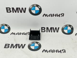 Кронштейн радиатора BMW X5 2005