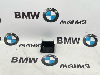 Кронштейн радиатора BMW X5 2005