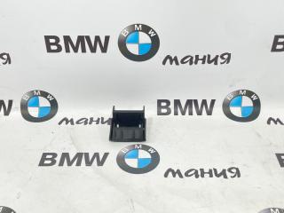 Кронштейн радиатора BMW X5 2005