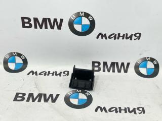 Кронштейн радиатора BMW X5 2005