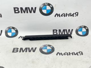 Упор откидного борта BMW X5 2005