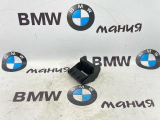 Кронштейн радиатора BMW X5 2005