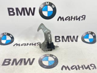 Крюк замка капота BMW X3 2011 контрактная Крюк замка капота BMW X3 2011