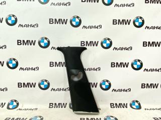Запчасть накладка центральной стойки левая BMW X5 2009