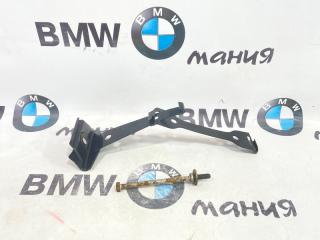 Крепление аккумулятора BMW X3 2009