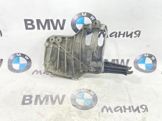 Кронштейн компрессора кондиционера BMW X6 2009 контрактная Кронштейн компрессора кондиционера BMW X6 2009