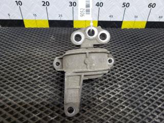 Фото запчасти подушка двигателя правая Opel Astra контрактная запчасть Запчасть подушка двигателя правая Opel Astra