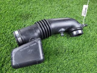 Патрубок воздушный Isuzu Wizard 1991