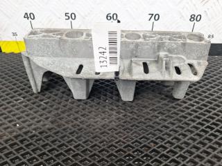 Запчасть кронштейн впускного коллектора Renault Megane ||