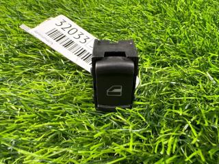 Запчасть кнопка стеклоподъемника Volkswagen Passat 2005