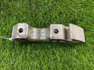 Запчасть крепление стабилизатора переднее Porsche Cayenne 2012