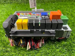 Фото запчасти блок предохранителей Opel Zafira A контрактная запчасть Запчасть блок предохранителей Opel Zafira A