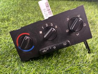 Блок управления климат-контролем Opel Zafira A 2004