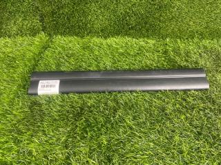 Запчасть накладка на порог салона передняя правая BMW X3 2010