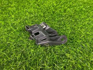 Запчасть крепление фары Audi A6 Allroad 2003