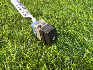 Запчасть кнопка стеклоподъемника Renault Kangoo 2012