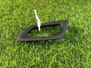 Запчасть накладка на ручку передняя левая Peugeot 308 5d