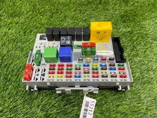 Фото запчасти блок предохранителей передний Opel Zafira A контрактная запчасть Запчасть блок предохранителей передний Opel Zafira A