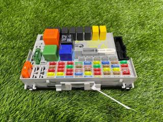 Фото запчасти блок предохранителей передний Opel Zafira A контрактная запчасть Запчасть блок предохранителей передний Opel Zafira A