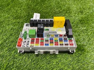 Фото запчасти блок предохранителей передний Opel Zafira A контрактная запчасть Запчасть блок предохранителей передний Opel Zafira A