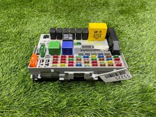 Фото запчасти блок предохранителей передний Opel Zafira A контрактная запчасть Запчасть блок предохранителей передний Opel Zafira A