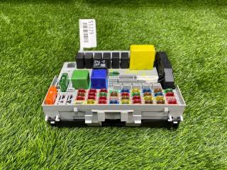 Фото запчасти блок предохранителей передний Opel Zafira A контрактная запчасть Запчасть блок предохранителей передний Opel Zafira A