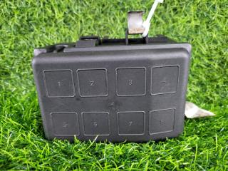 Блок предохранителей передний Opel Astra 2003