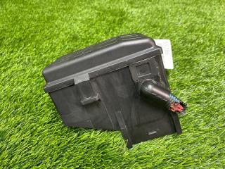 Блок предохранителей Opel Zafira A